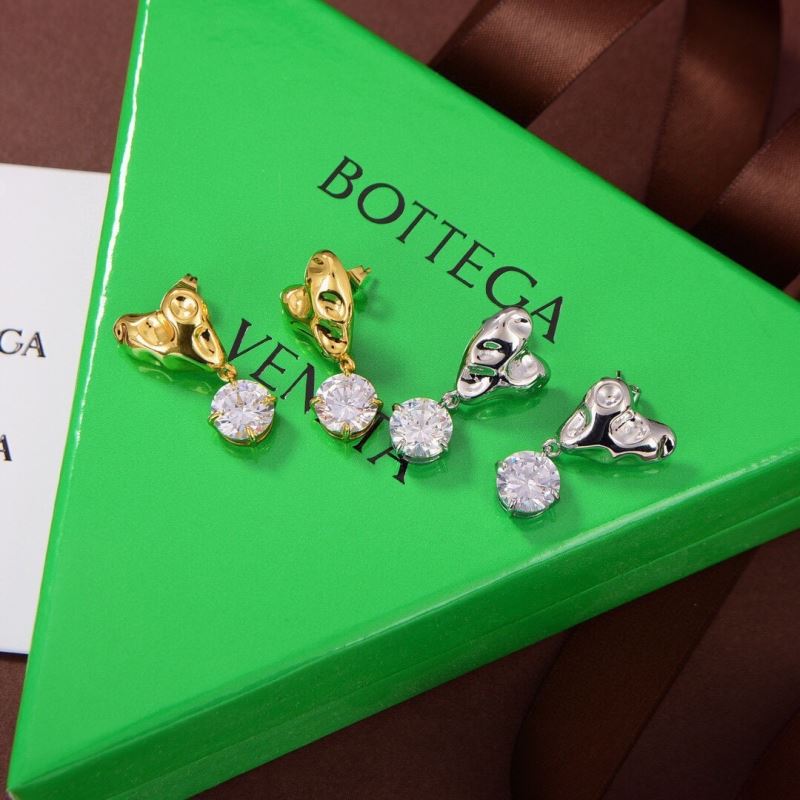 Bo*te*ga venenta earrings
